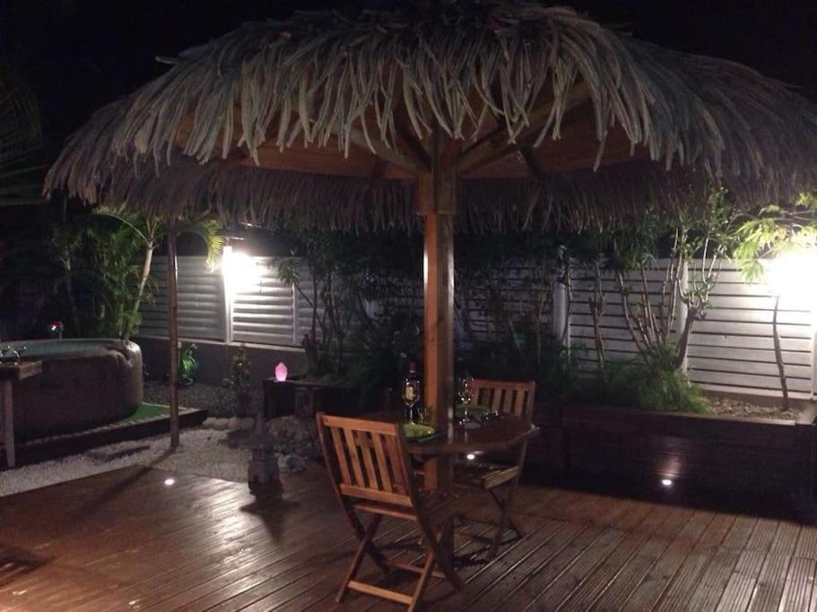 Charmant Bungalow Un P'Tit Coin De Paradis แซงต์-ฟรองซัวส์ ภายนอก รูปภาพ