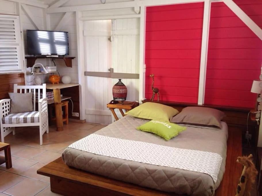 Charmant Bungalow Un P'Tit Coin De Paradis แซงต์-ฟรองซัวส์ ภายนอก รูปภาพ